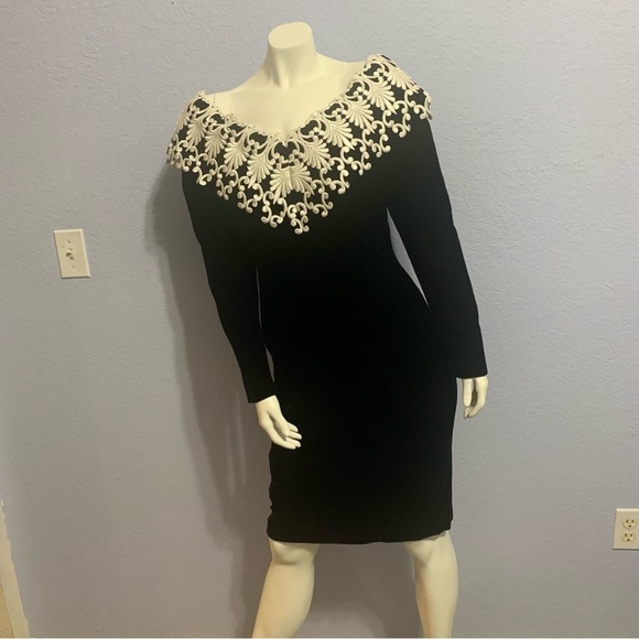 Vintage Scott McClintock Black Velvet Lace Trim Dress - Picture 1 of 7